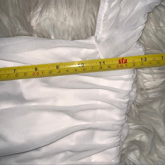 Princess Polly CITY LIGHTS CROP TOP White Size 4 New Without Tags - Picture 5 of 7